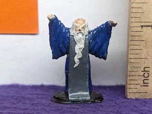 Denizen FA9 Mage casting Spell Metal Miniature Fantasy - Picture 1 of 5