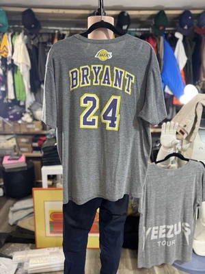 Camiseta gris Kobe Bryant NBA #24 2000 talla XL LAKERS RARA OFICIAL CON LICENCIA DE LA NBA Foto 1 de 4