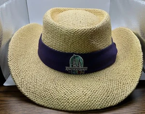 Cappello di paglia Kentucky Derby 141° 2013 Churchill Downs commemorativo L/XL viola - Foto 1 di 12