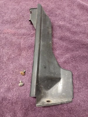 Vintage 1993 GEO METRO XFI RADIATOR SHROUD COVER plastic 1989-94 - Image 1 of 4