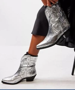 Botas de Vaquero Western Free People Silver Way Out West Metálicas Envejecidas 8.5 - Imagen 1 de 10