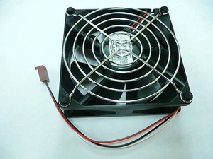 HP / Compaq 33047-001 3610KL-04W-B49 Cooling fan 92mm NEW - Picture 1 of 2