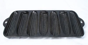 COWBOY CAMP FIRE CAST IRON CORN BREAD PONE MOLD PAN TRIPLE ORGANIC OIL SEASONED - Picture 1 of 4