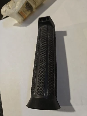 Yamaha Snowmobile Handlebar Rubber Grip Warmer Oem Nos Vintage 80K-2626A-00 - Image 1 of 4