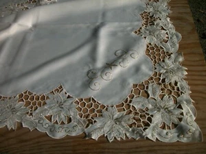 Vintage Cutwork Tischdecke Weihnachtsstern Weihnachten Gold Stickerei Cutwork TC109 - Bild 1 von 12