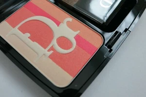 Dior DiorBlush 001 Coral Shimmer Brand New Never Used - Picture 1 of 1