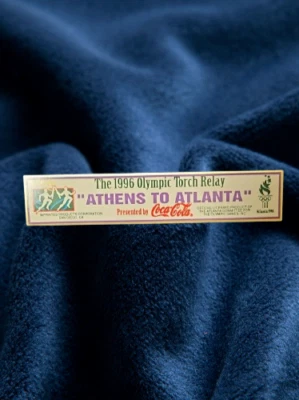 Sammler Pin - Brandings/Firmen - Coca Cola "Athens..." - 11 cm (!) - Fundstücke - Bild 1 von 2