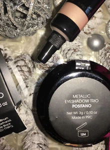 NIB~Duo Model Co. metallic eyeshadow trio Positano & Shimmer Whip Champagne - Picture 1 of 3