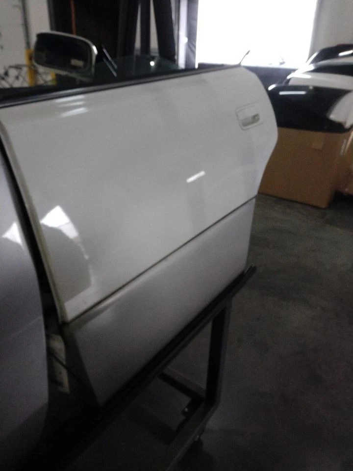 Puerta trasera izquierda del conductor compatible con 97-01 LEXUS ES300 584325 Foto 1 de 2