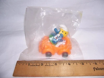 Figura PVC Naranja Conductor Coche Pitufo Applauso De Colección 40210 RARA Foto 1 de 4