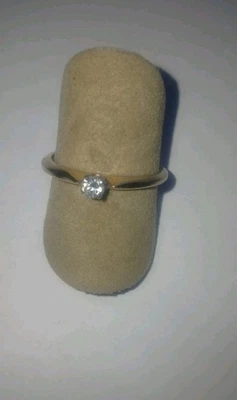 Винтаж 1970-е 14 карат. Кольцо из желтого золота с небольшим бриллиантом-солитером размер 8 3/4 - Изображение 1 из 4