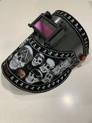 Welding Helmet Auto Darkening - Image 1 of 4