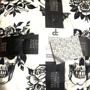 Deborah Connolly Designs Ultra Soft & Cozy Queen Blanket Black & White Skull Bat - Picture 1 of 5