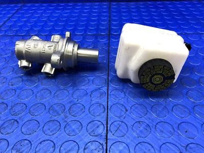 2014 2015 2016 2017 2018 宝马 I8 原始设备制造商 Master Brake CYLINDER — 第 1/4 张图片