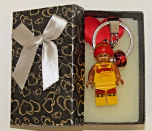 Hulk Wrestings Keychain & Present Box - Handmade custom Keychain Movie - 4 - Picture 1 of 4