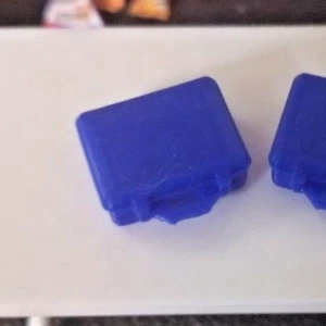 RC 1/10 Scale Blue Small Pelican Brief Case Luggage Accessory Rock Crawler Truck - Picture 1 of 8