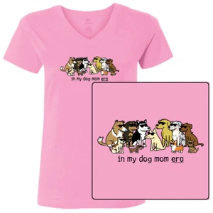 Teddy the Dog T-Shirt In My Dog Mom Ära Damen V-Ausschnitt Tee Taylor Swift Parodie LE - Bild 1 von 5