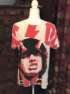 T-shirt AC/DC Angus giovane *taglia adulto grande usata - Foto 1 di 2