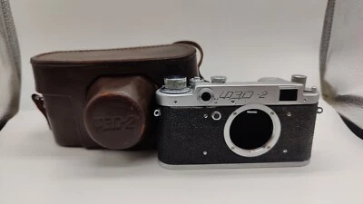 1956-1958 Vintage FED 2 Film Rangefinder Camera Body Based Leica FULLY WORKING - Image 1 of 4