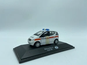 MODELLINO AUTO MERCEDES CLASSE A 2001 POLIZIEI - EDICOLA - SCALA 1:43 “CON BASE” - Picture 1 of 4