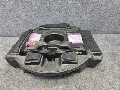 KIT DE EMERGENCIA LEXUS 2015-2024 RC-F RCF MALETERO TRASERO CARGA NEUMÁTICO DE REPUESTO GATO Foto 1 de 4