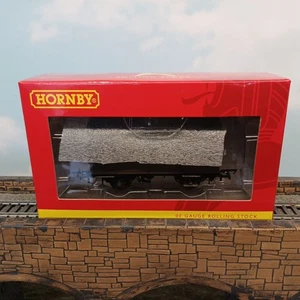 Hornby. R6679A. Horse Box. Weathered. GWR No 709. Model Railway. Boxed.  - Picture 1 of 12