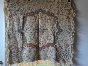 Tapiz colgante de pared floral posiblemente patrón damasco 36"x35" con flecos - Imagen 1 de 10