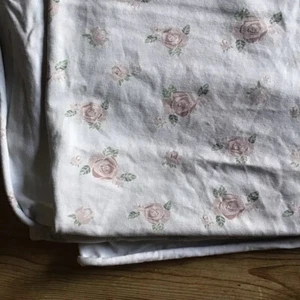 Rose Floral Organic Cotton Jersey Fabric Grey - 1.3 Meters - Picture 1 of 5