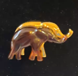 LIZ CLAIBORNE SIGNED VTG GOLD TONE/ FAUX TORTOISE SHELL LAYERED ELEPHANT BROOCH - Picture 1 of 5