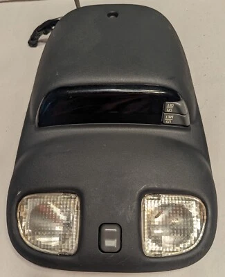 Chevy Blazer GMC Jimmy Olds Dome Light W Sunroof Switch 1998 - 2004 - Image 1 of 4