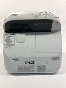 EPSON Projector PowerLite 570 XGA 3LCD Below 3500Hrs - Picture 1 of 6