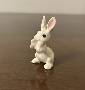 Vintage Hagen Renaker Miniature White Bunny Rabbit 1.5” Whispering Papa Figurine - Picture 1 of 9