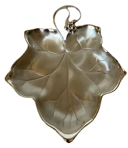 Plato de caramelo vintage WMF IKORA plateado hoja de uva con patas hecho en Alemania* - Imagen 1 de 7