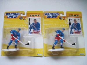 WAYNE GRETZKY 1997 SLU STARTING LINEUP   ( 2 ) FIGURE LOT NHL HOCKEY NY  RANGERS - Bild 1 von 2