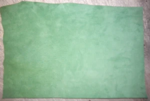 Pelle di maiale scamosciata 10"x15" verde lime spessore medio 0,8 #019 - Foto 1 di 1