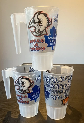 Three Vintage Buffalo Sabres & Toronto Maple Leafs Plastic Cups. Great CONDITION Cover