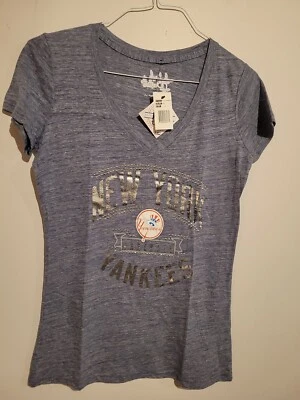 Official NEW YORK YANKEES TOUCH ALYSSA MILANO BRAND Woman's Shirt Size Small - Image 1 of 4