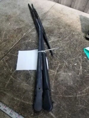 05 FORD EXPLORER SPORT TRAC WINDSHIELD WIPER ARMS PAIR - Image 1 of 4