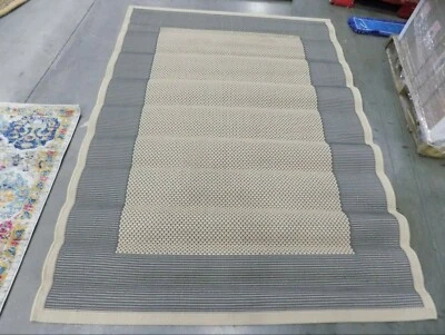 Alfombra GRIS/CREMA 5'-3" X 7'-7" Defecto, Precio Reducido 1172593579 CY7987-65A5-5 Foto 1 de 4