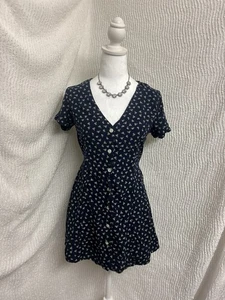 Brandy Melville mini abito blu navy floreale bottoni davanti cinch cravatta estetica autunnale - Foto 1 di 10