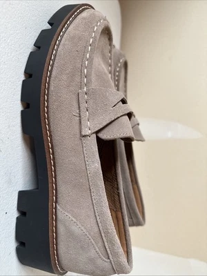 House of Harlow 1960 Gunner Gamuza Cuero Taupe Penny Mocasín Zapatos Suelas 9.5 Foto 1 de 4