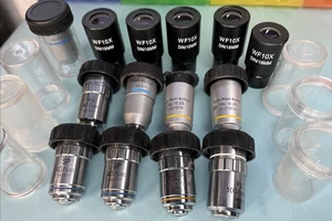 Lot of 14) Microscope Objectives - Plan, Semi, Oil PHP & Eyepieces WF10X DIN/18 - Picture 1 of 11