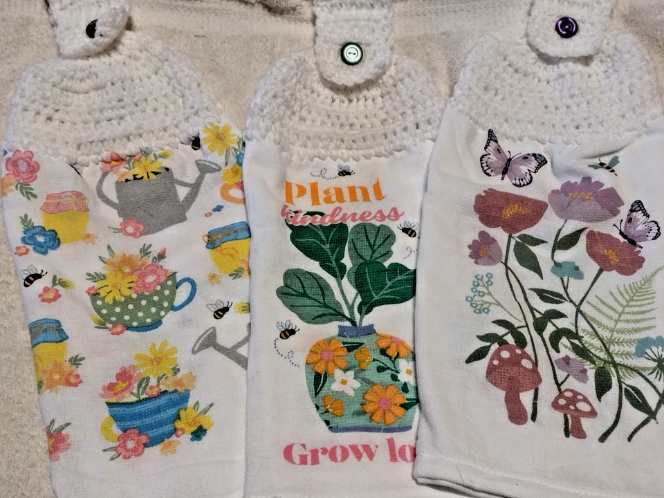 Toallas de cocina colgantes completas con tapa de ganchillo "Flores, plantas, mariposas" (3) Foto 1 de 1