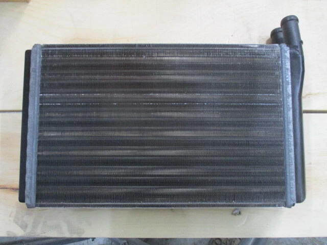 INTERCAMBIO DE CALOR NÚCLEO CALENTADOR VOLKSWAGEN GOLF SCIROCCO MK1 175819031A 321819031A Foto 1 de 4