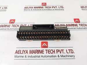 Yoshida Electric PSD-40V3 Terminal Block 1A 125V - Picture 1 of 8