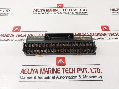 Yoshida Electric PSD-40V3 Terminal Block 1A 125V - Image 1 of 4