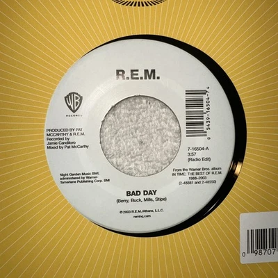 R.E.M. BAD DAY / FAVORITE WRITER vinyl 7" 45rpm single ROCK - Image 1 of 2