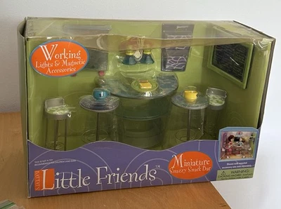 Battat Little Friends Miniatura Snazzy Snack Bar Luces de Trabajo Nuevo en Caja Foto 1 de 4
