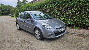 2010 Renault Clio Dynamic TOM-TOM 1.5 DCi Grey - Picture 1 of 3
