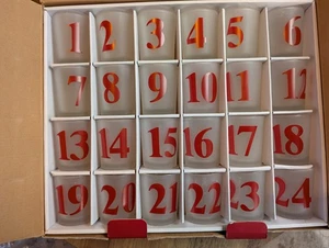 Set 24 portacandele votivo avvento fienile ceramica vetro smerigliato decorazioni natalizie - Foto 1 di 8